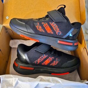 Adidas boys Marvel Spidey sneakers